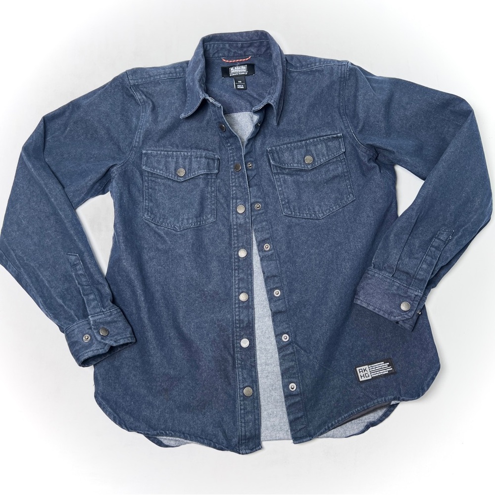 Alaskan Hardgear Women’s Blue Denim Button Down Shirt with Silver Snap Closures